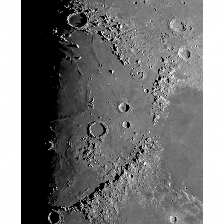 Image of the moon's surface captured using the APO250VT F/8.8.